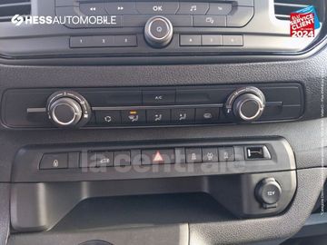 Car image 36