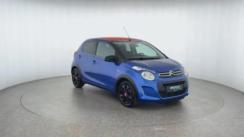 Car image 3