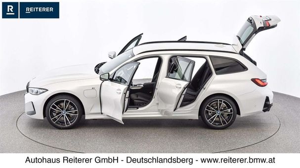 BMW 330e Touring M Sportpaket xDrive 215 kW image number 19