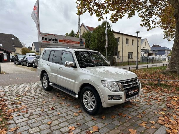 Mitsubishi Pajero 3.2 140 kW image number 2