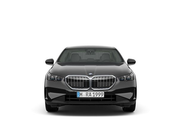 BMW 520i 140 kW image number 2