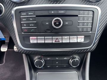 Car image 36