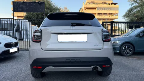 Car image 30