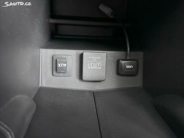 Car image 30