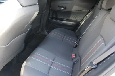 Car image 13