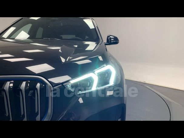 BMW iX1 xDrive30 M Sport 230 kW image number 5