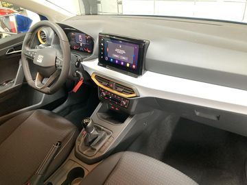 Car image 11