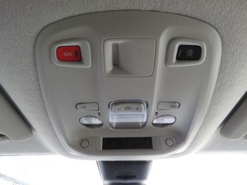 Car image 33