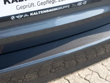 Car image 35