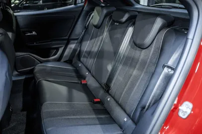 Car image 22