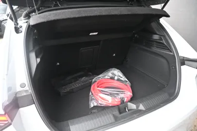 Car image 34
