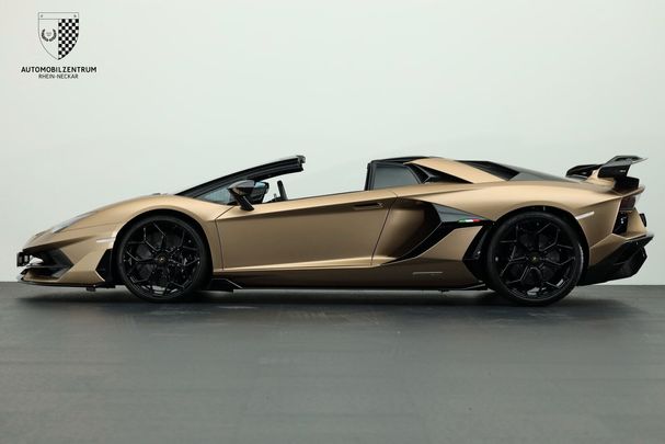 Lamborghini Aventador Roadster SVJ 566 kW image number 11