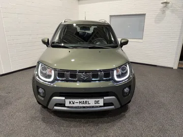 Car image 4