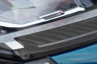 Car image 33