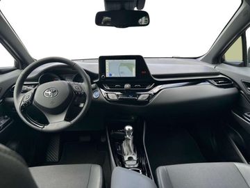 Car image 10