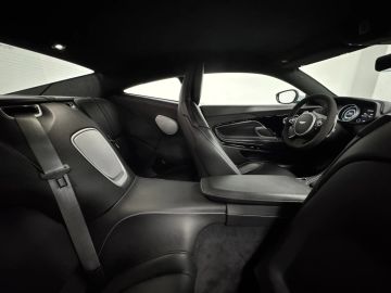 Car image 48
