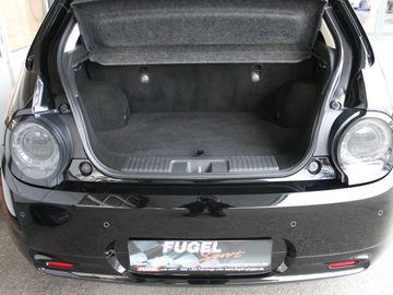 Car image 22