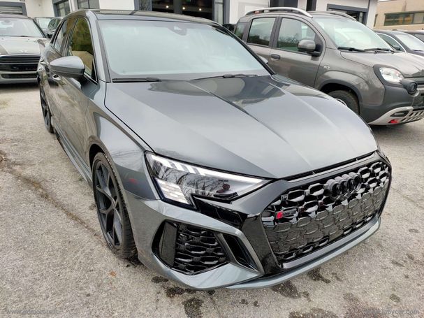 Audi RS3 TFSI quattro S tronic 294 kW image number 2