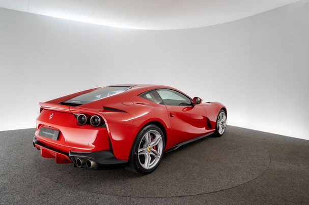 Ferrari 812 Superfast 585 kW image number 1