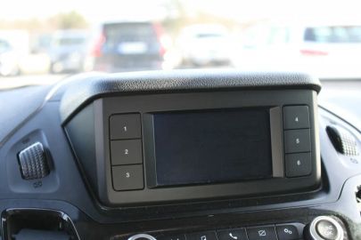 Car image 31