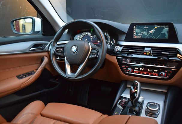 BMW 520d Touring 140 kW image number 20