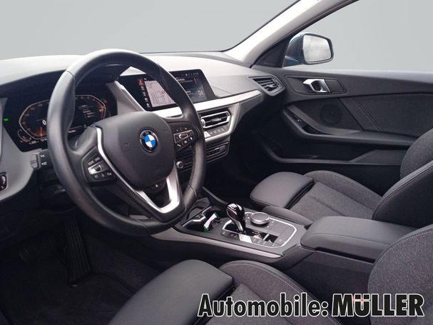 BMW 118i 100 kW image number 13