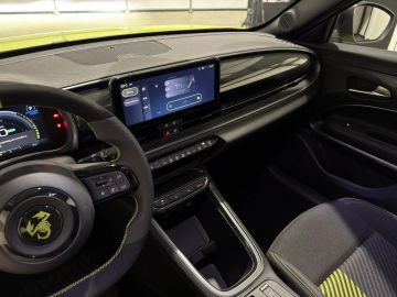 Car image 36