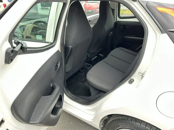 Toyota Aygo 53 kW image number 13