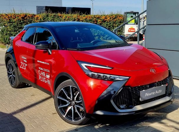 Toyota C-HR 135 kW image number 2