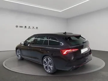 Car image 36