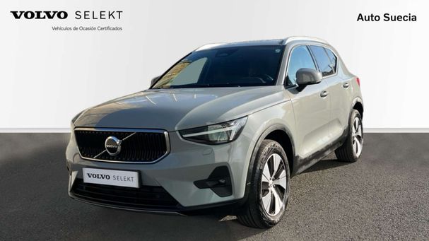 Volvo XC40 AWD 120 kW image number 1