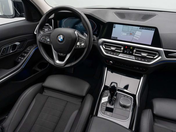 BMW 330d Touring M Sport xDrive 210 kW image number 24