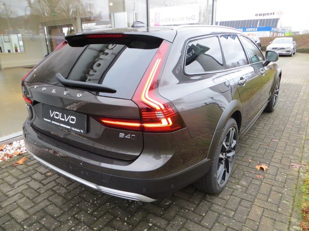 Volvo V90 Cross Country AWD B4 145 kW image number 3