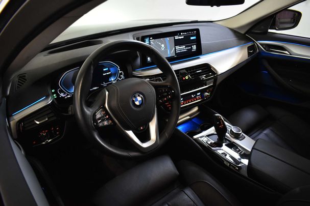 BMW 520 Touring 150 kW image number 31