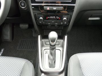 Car image 15