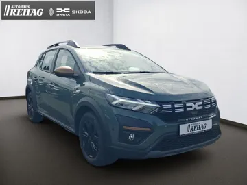 Car image 15
