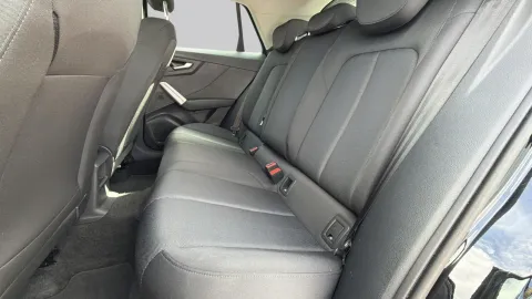 Car image 29