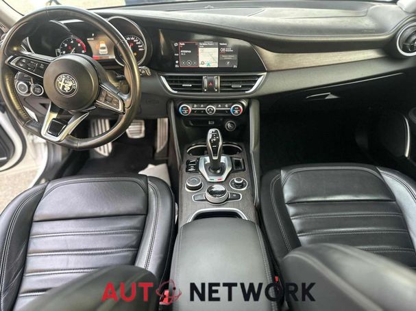 Alfa Romeo Giulia 2.2 Diesel AT8 140 kW image number 16