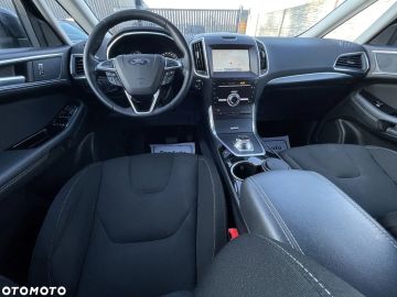 Car image 31