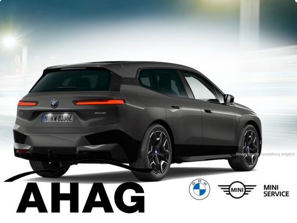 BMW iX xDrive50 385 kW image number 2