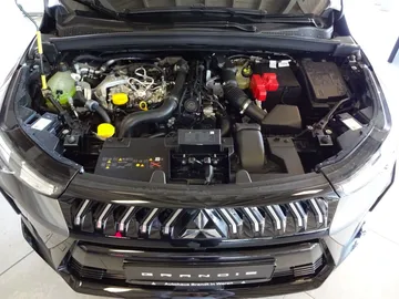 Car image 25