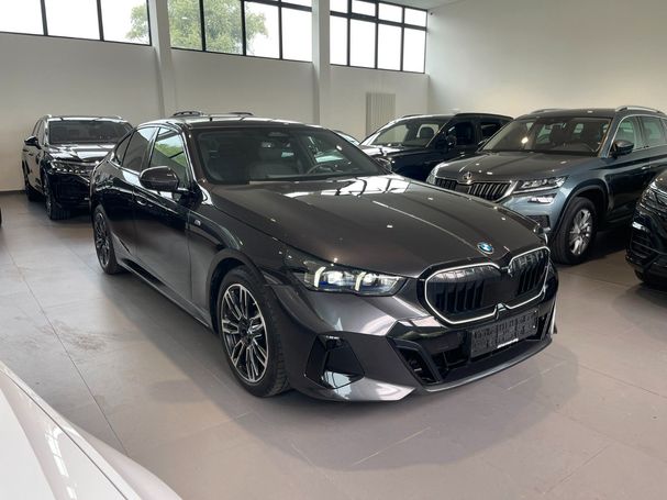 BMW 520i 140 kW image number 2