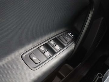 Car image 32