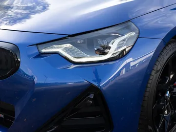 Car image 32