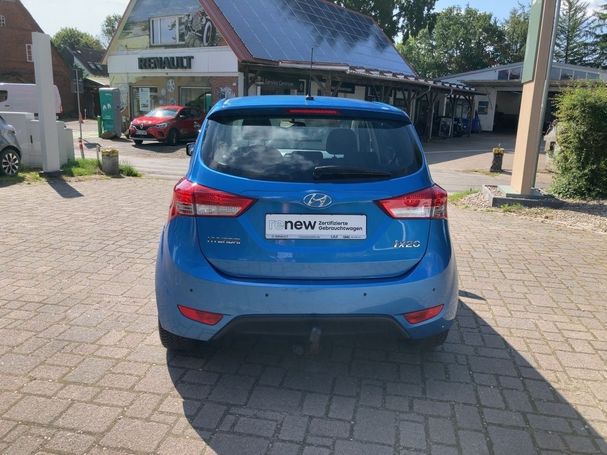 Hyundai ix20 1.4 blue YES! Silver 66 kW image number 5