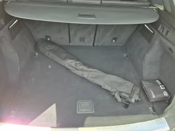 Car image 49