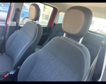 Car image 15