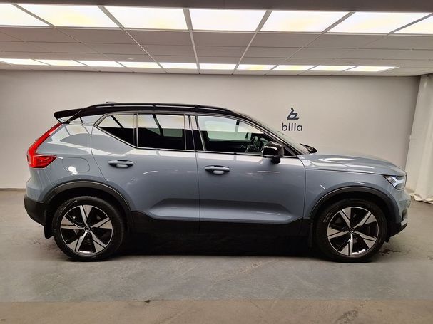 Volvo XC40 Recharge R T4 Design 157 kW image number 2