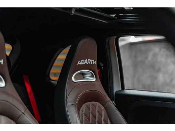 Abarth 695 132 kW image number 25