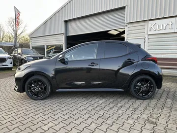 Car image 5